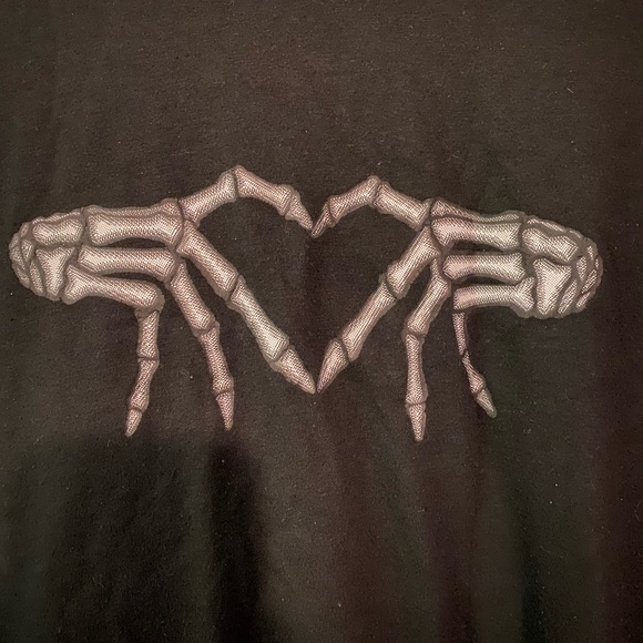 Black long sleeve tee - Picture 4 of 5